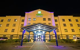 Holiday Inn Express Poole By Ihg